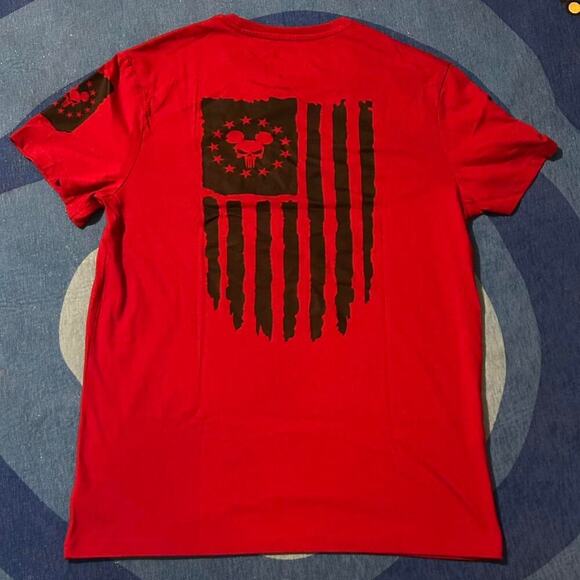 Goodfellow co red Flag Mouse Skull Graphic Tee - Picture 6 of 6